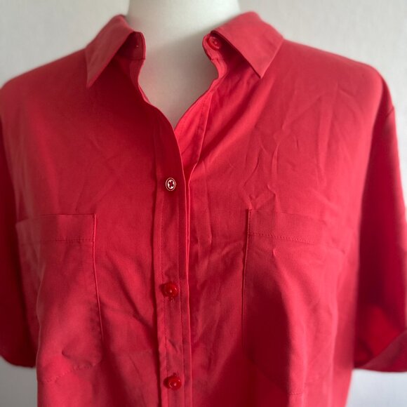 NWT Chico’s Silky Soft Camp Button-Down Shirt Size: 2 (12/14) - Picture 3 of 9